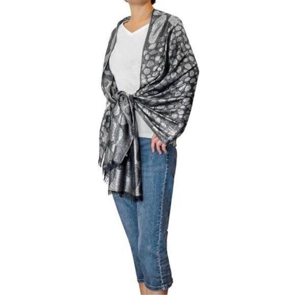 NWT - Leopard Print Brown/Black Shawl Wrap Fringe Scarf - OS Fits Most - Picture 5 of 5